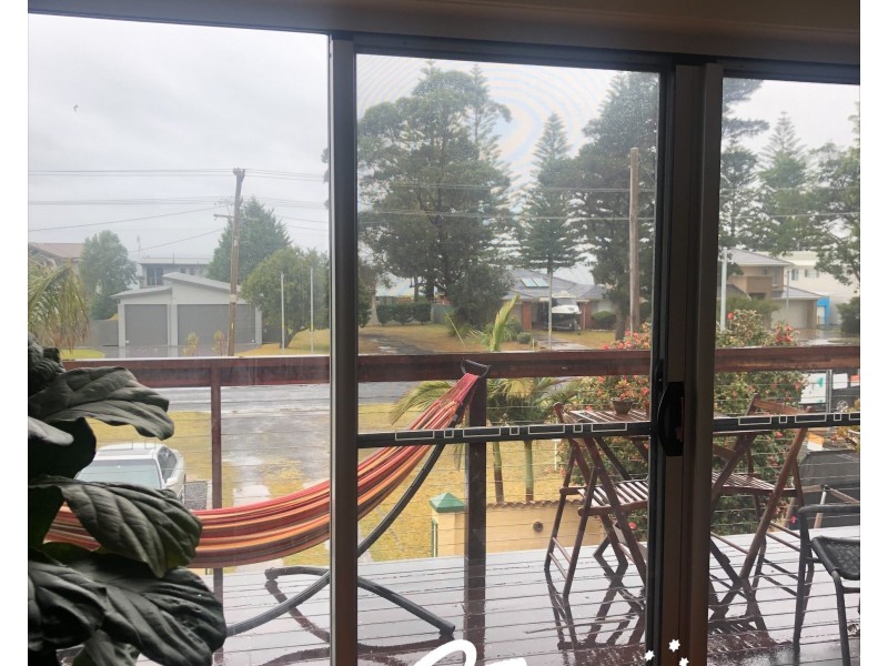 35 Elizabeth Drive, Vincentia NSW 2540