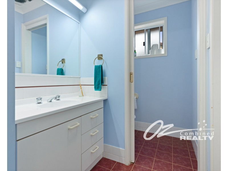 24 Claylands Drive, St Georges Basin NSW 2540