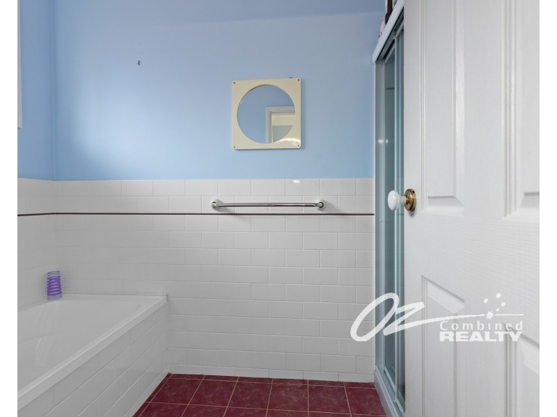 24 Claylands Drive, St Georges Basin NSW 2540