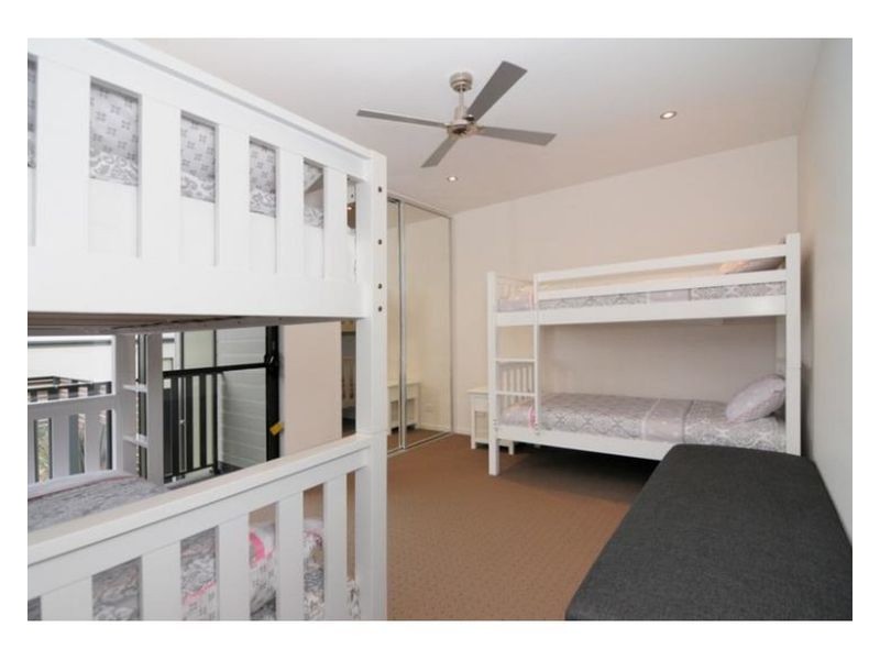 2/33 Hawke Street, Huskisson NSW 2540