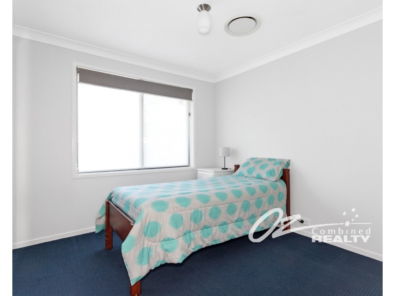 33 Turvey Crescent, St Georges Basin NSW 2540