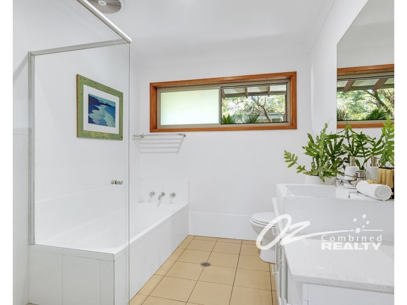 11 Illfracombe Avenue, Vincentia NSW 2540