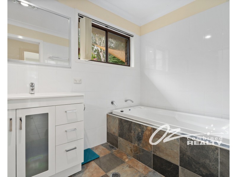 389 Elizabeth Drive, Vincentia NSW 2540