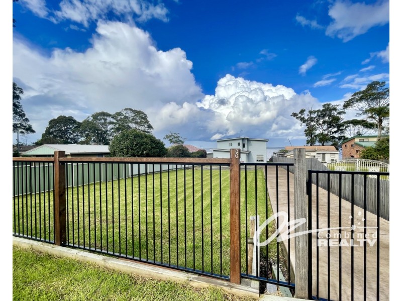 18 Loralyn Avenue, St Georges Basin NSW 2540