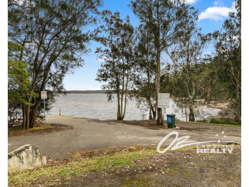 11 Reid Street, Wrights Beach NSW 2540