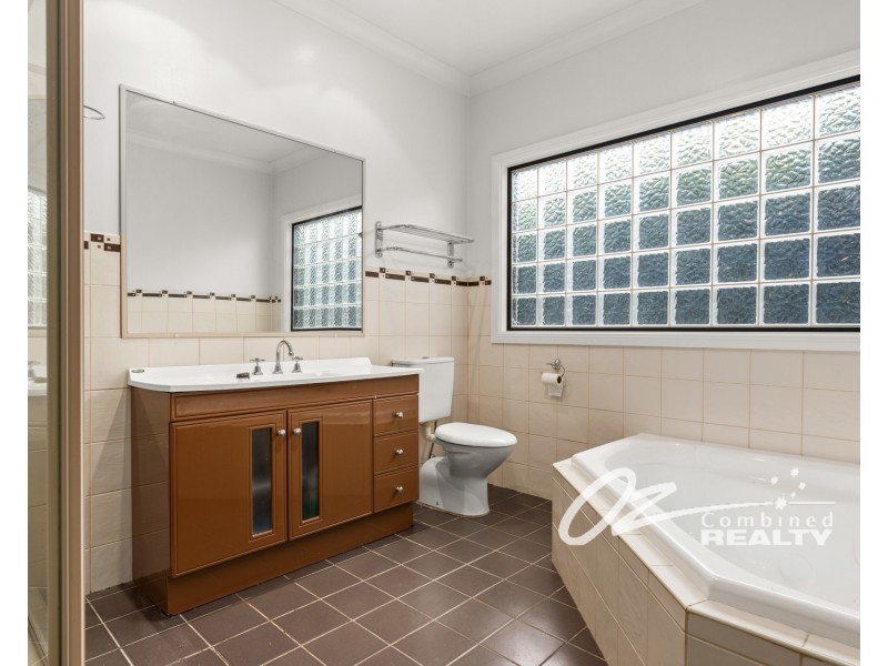11 Park Road, St Georges Basin NSW 2540
