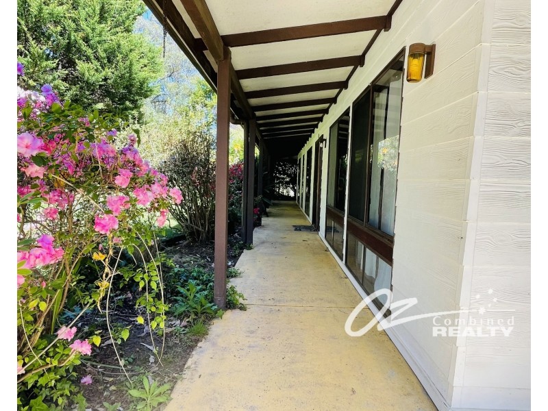 12 Pritchard Avenue, Woollamia NSW 2540
