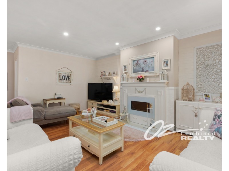 4 Tasman Park Close, St Georges Basin NSW 2540