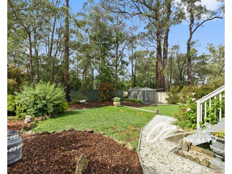 4 Tasman Park Close, St Georges Basin NSW 2540