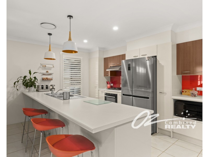 6 Tasman Park Close, St Georges Basin NSW 2540