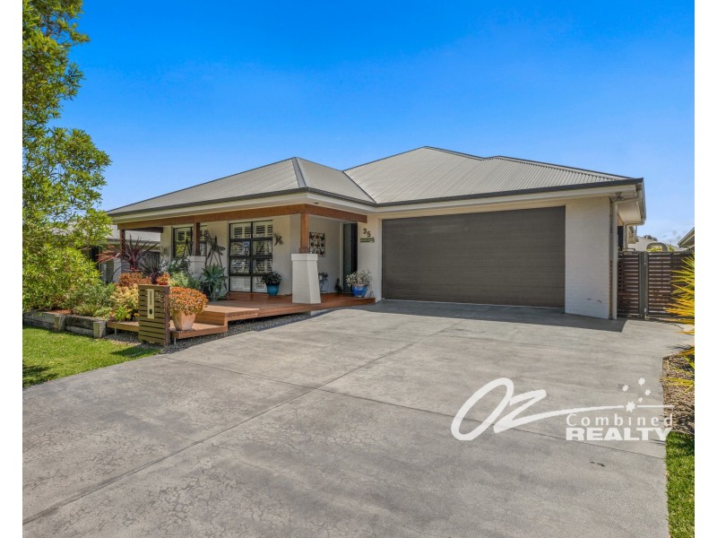 35 Summercloud Crescent, Vincentia NSW 2540