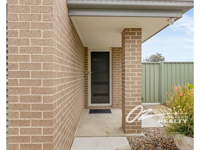 9A Moresby Street, Nowra NSW 2541