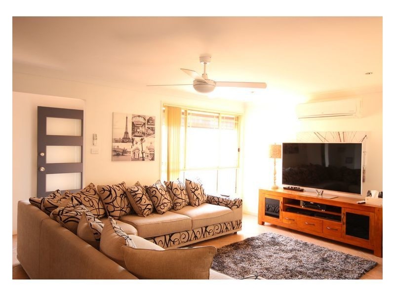 22 Truscott Avenue, Sanctuary Point NSW 2540