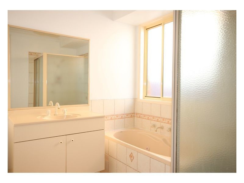 22 Truscott Avenue, Sanctuary Point NSW 2540