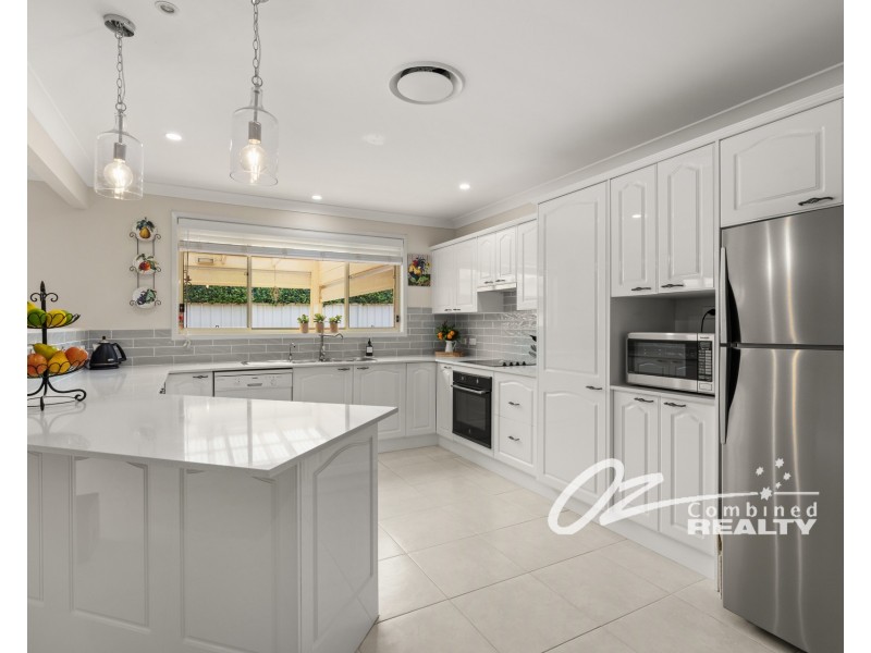 12 Hogbin Crescent, Sanctuary Point NSW 2540