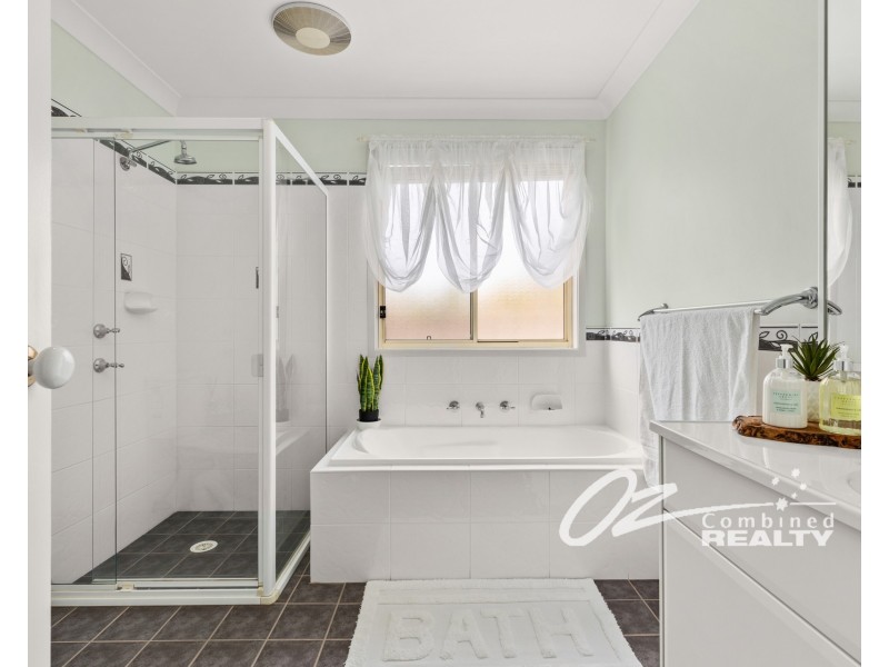 12 Hogbin Crescent, Sanctuary Point NSW 2540