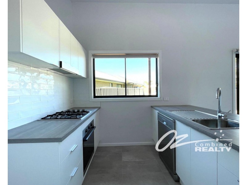 A/8 Wullun Close, Sanctuary Point NSW 2540