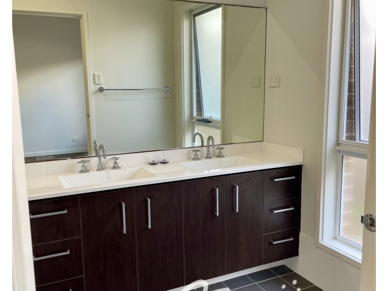 8 Bayswood Avenue, Vincentia NSW 2540