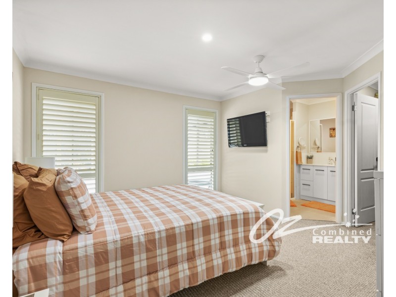 37 Hewitt Avenue, St Georges Basin NSW 2540