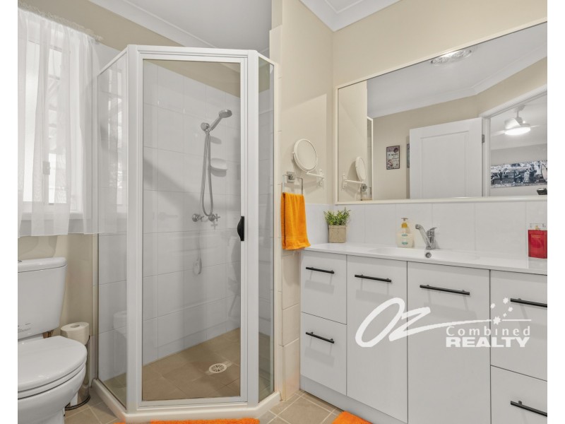 37 Hewitt Avenue, St Georges Basin NSW 2540