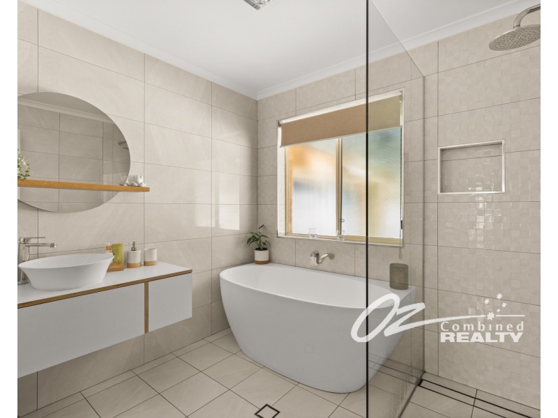 5 Basin View Parade, Basin View NSW 2540
