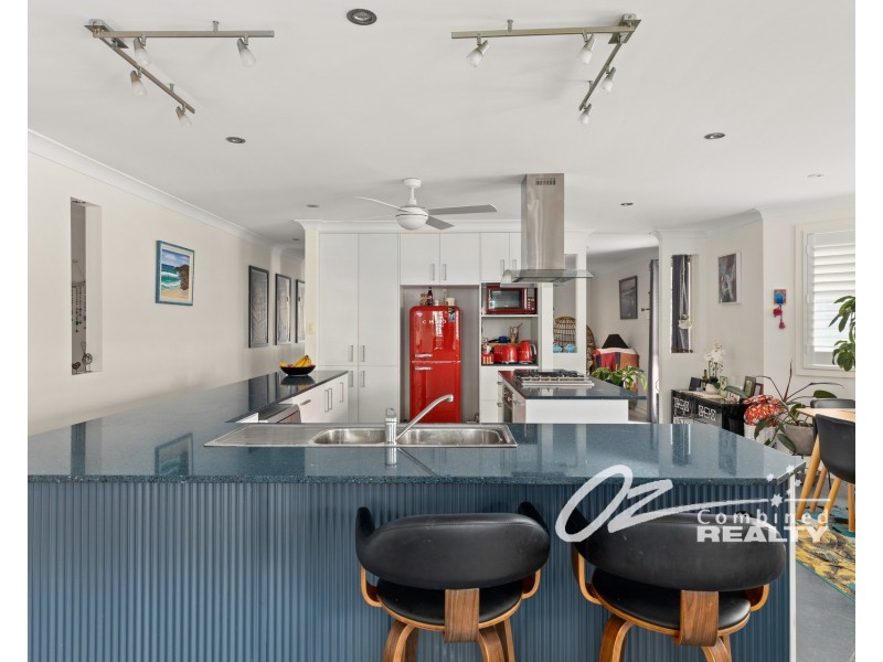 74 Waratah Crescent, Sanctuary Point NSW 2540