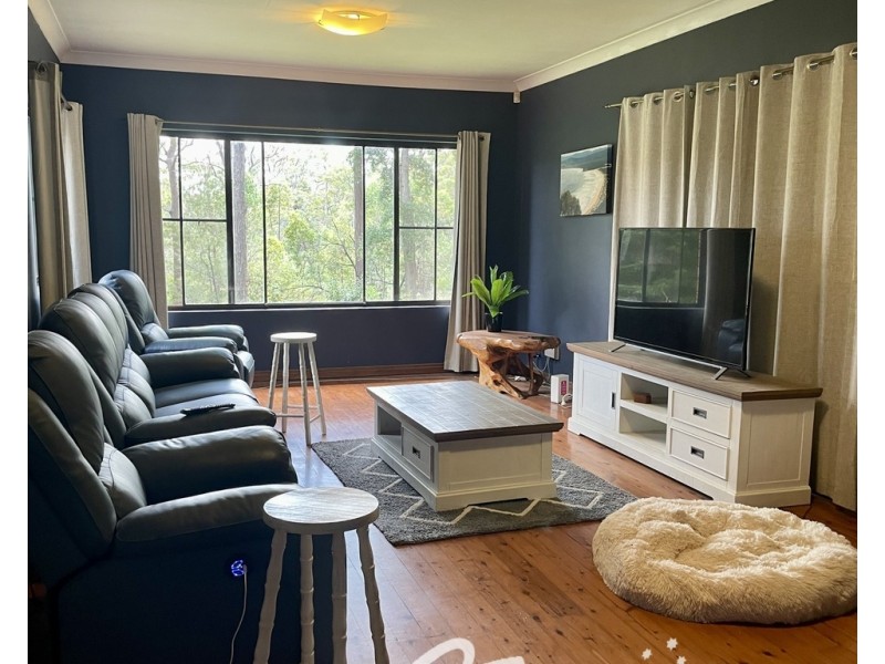 16 Fairfax Road, Woollamia NSW 2540