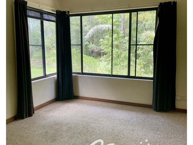 16 Fairfax Road, Woollamia NSW 2540