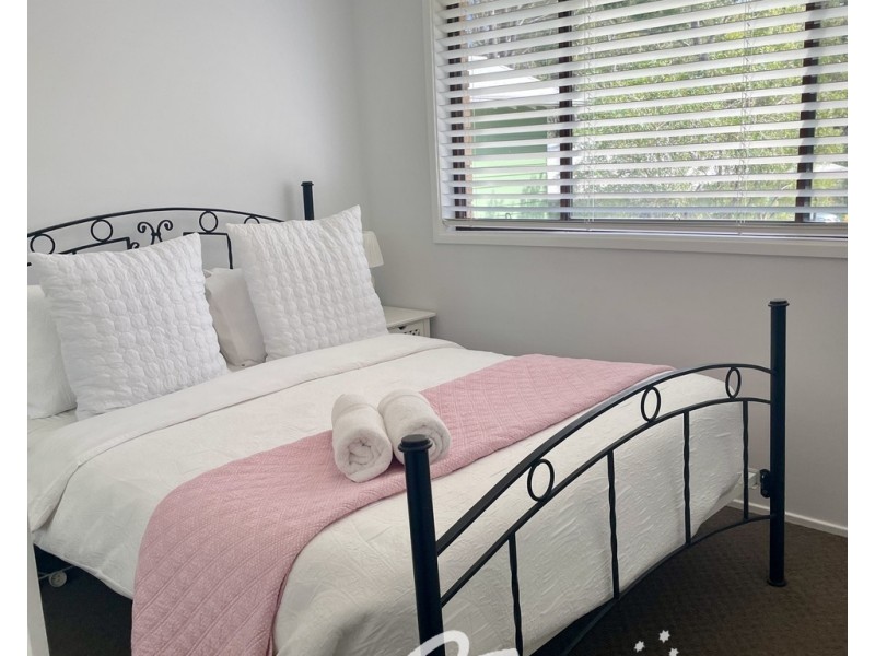 21 Edendale Street, Woollamia NSW 2540