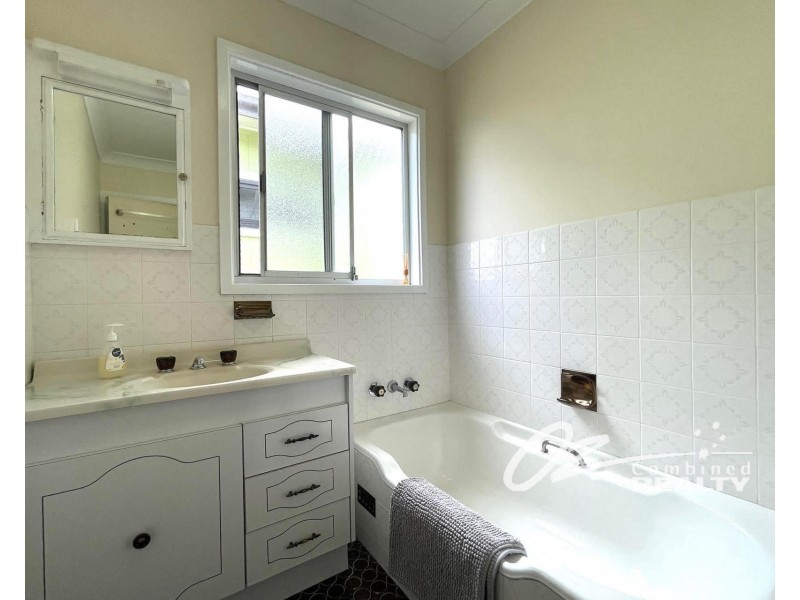 131 Walmer Avenue, Sanctuary Point NSW 2540