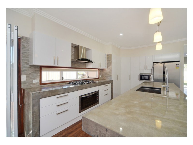 6A Waxberry Place, Sanctuary Point NSW 2540