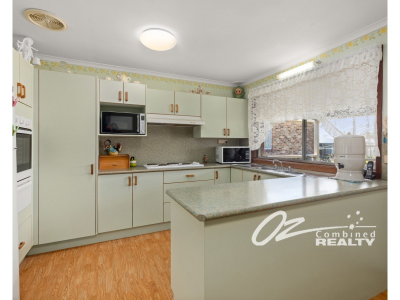 16 Vickery Avenue, Sanctuary Point NSW 2540
