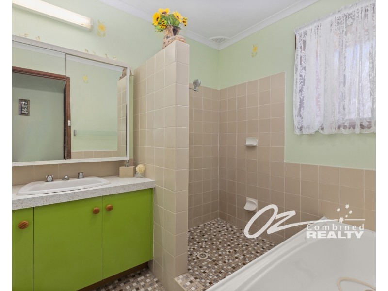 16 Vickery Avenue, Sanctuary Point NSW 2540