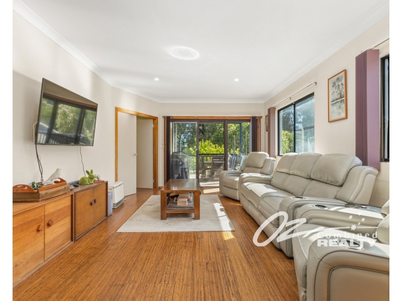 5 Caulfield Parade, Old Erowal Bay NSW 2540