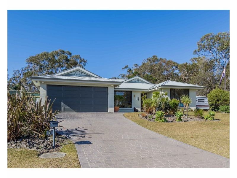 1 Wasshaven Close, Wrights Beach NSW 2540
