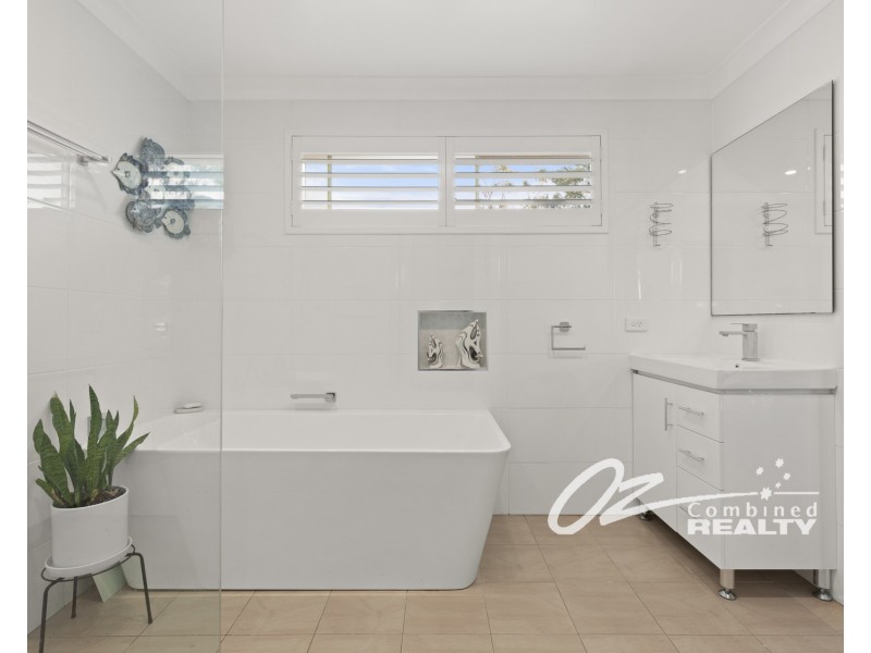 42 Carmel Drive, Sanctuary Point NSW 2540