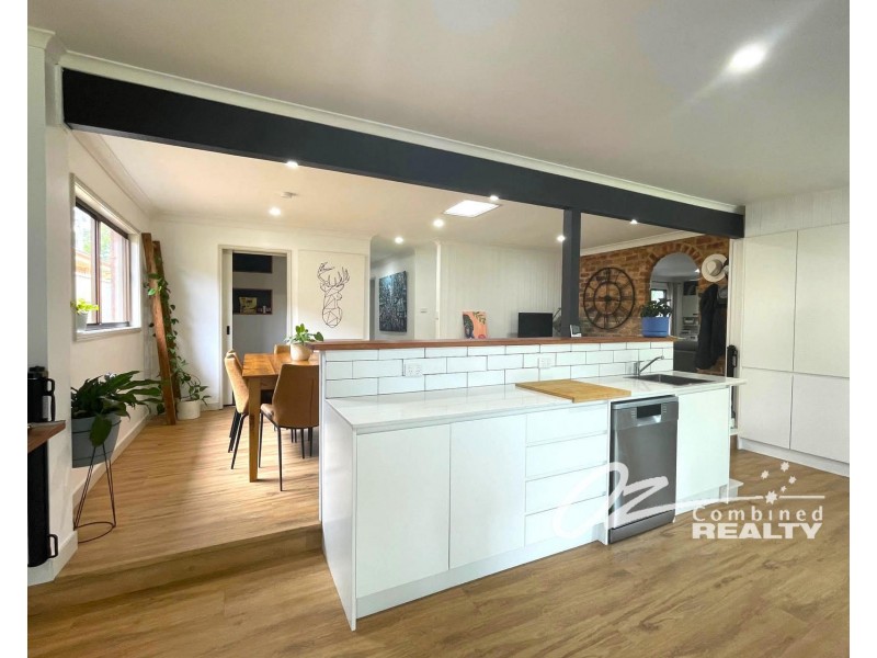 70 Waratah Crescent, Sanctuary Point NSW 2540