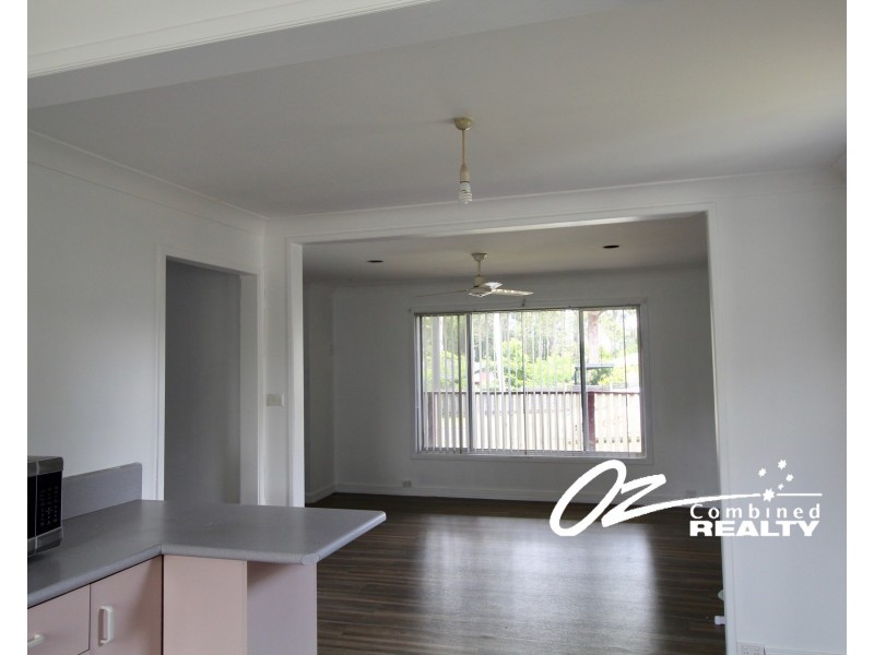 1 Roberts Street, Old Erowal Bay NSW 2540