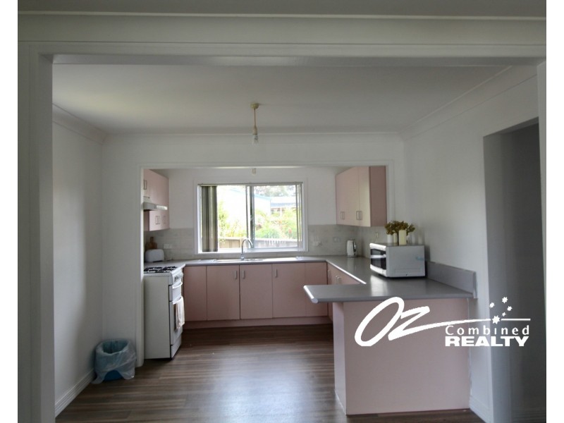 1 Roberts Street, Old Erowal Bay NSW 2540