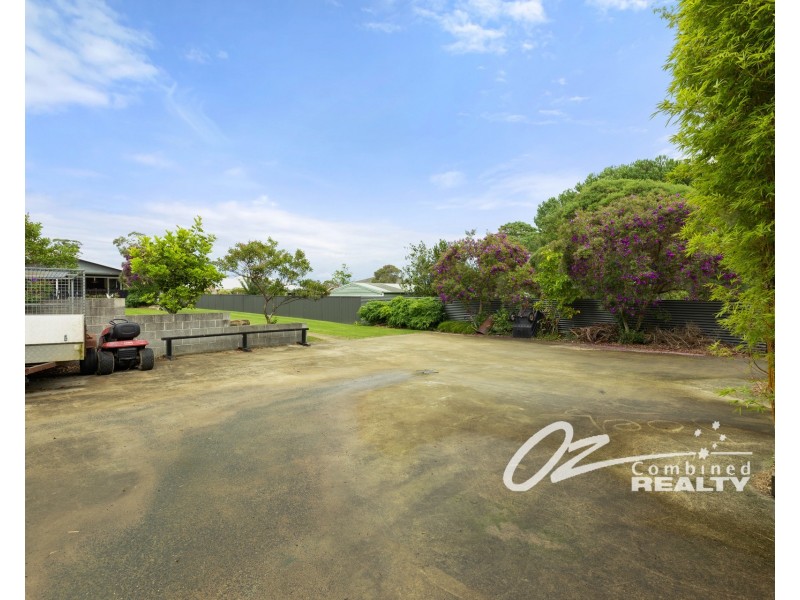 22 Tasman Road, St Georges Basin NSW 2540