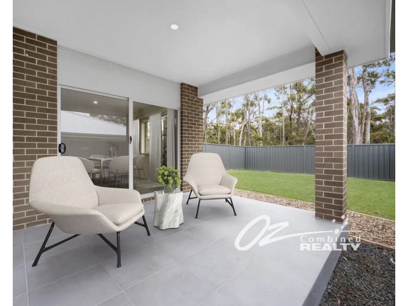 A&B/10 Lancing Avenue, Sussex Inlet NSW 2540
