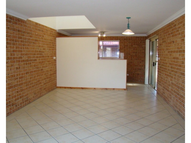 2/11 Leumeah Street, Sanctuary Point NSW 2540