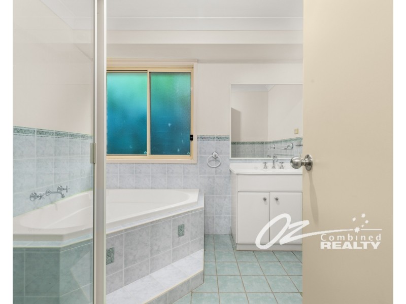 13 Park Road, St Georges Basin NSW 2540