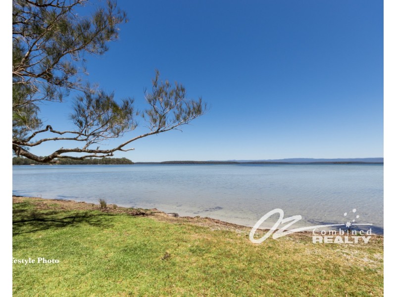 63 Walmer Avenue, Sanctuary Point NSW 2540