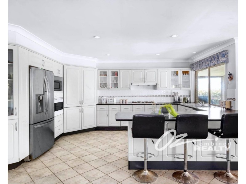 6 Hurst Place, St Georges Basin NSW 2540