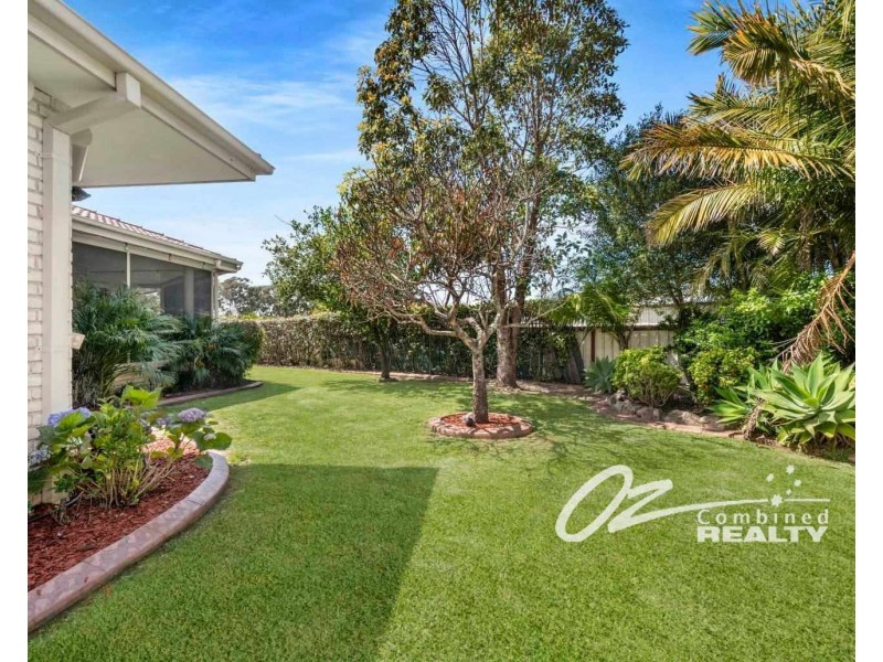 6 Hurst Place, St Georges Basin NSW 2540