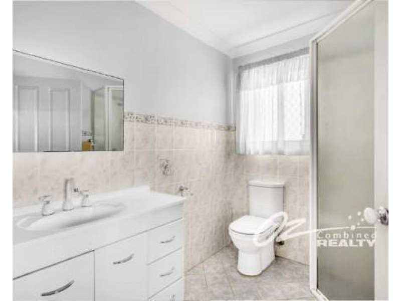 6 Hurst Place, St Georges Basin NSW 2540