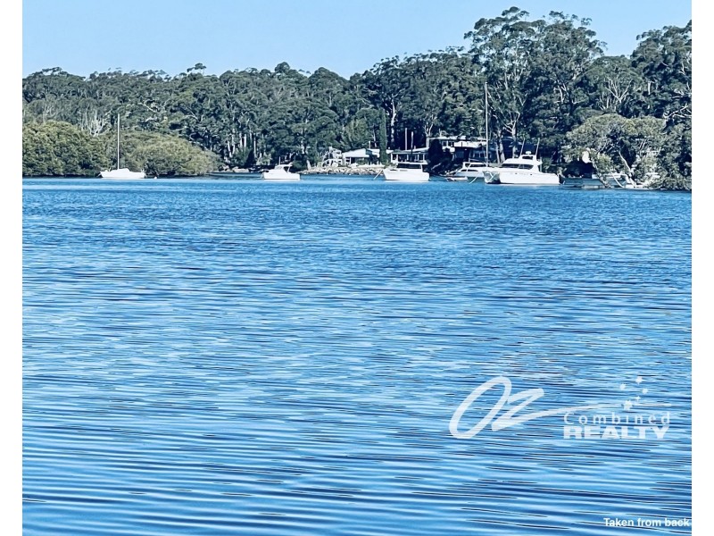 43 Edendale Street, Woollamia NSW 2540