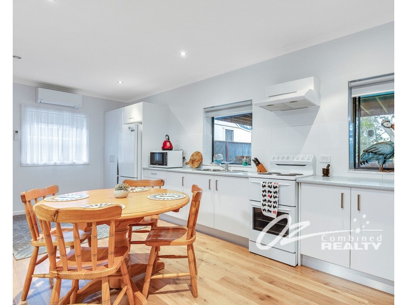 43 Edendale Street, Woollamia NSW 2540