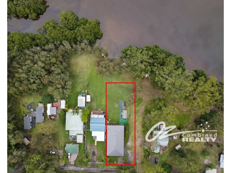 43 Edendale Street, Woollamia NSW 2540